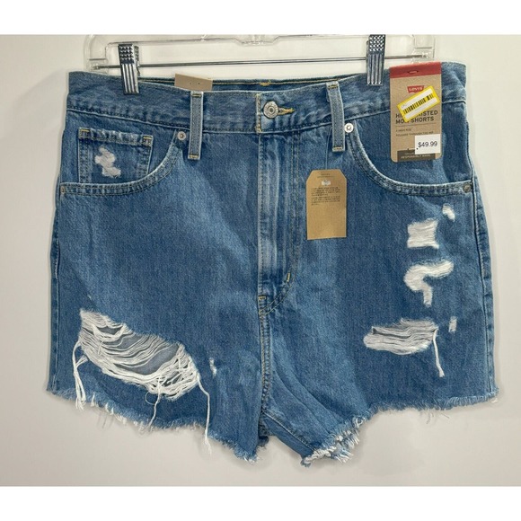 NWT LEVI'S Women‎ High Waisted Mom Shorts Jeans Size 31 A19650010 - Picture 1 of 3